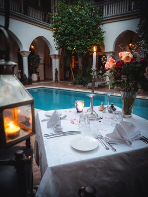 Breakfast, lunch and dinner served  - Demeures d'orient Riad Deluxe & Spa (Marrakech)