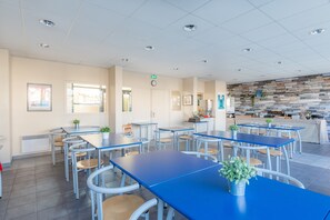 Daily buffet breakfast (EUR 13.9 per person)