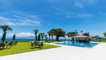 Seasonal outdoor pool