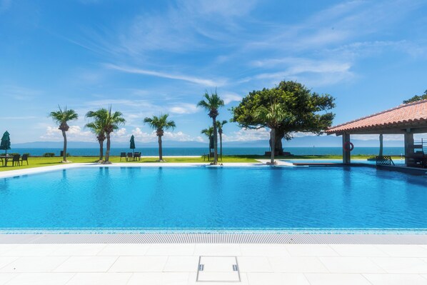 季節性室外游泳池