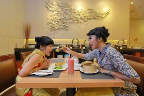 Breakfast, lunch and dinner served  - PARK HOTEL Cawang - Jakarta (Jakarta)