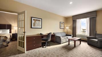Down duvets, desk, iron/ironing board, free WiFi
