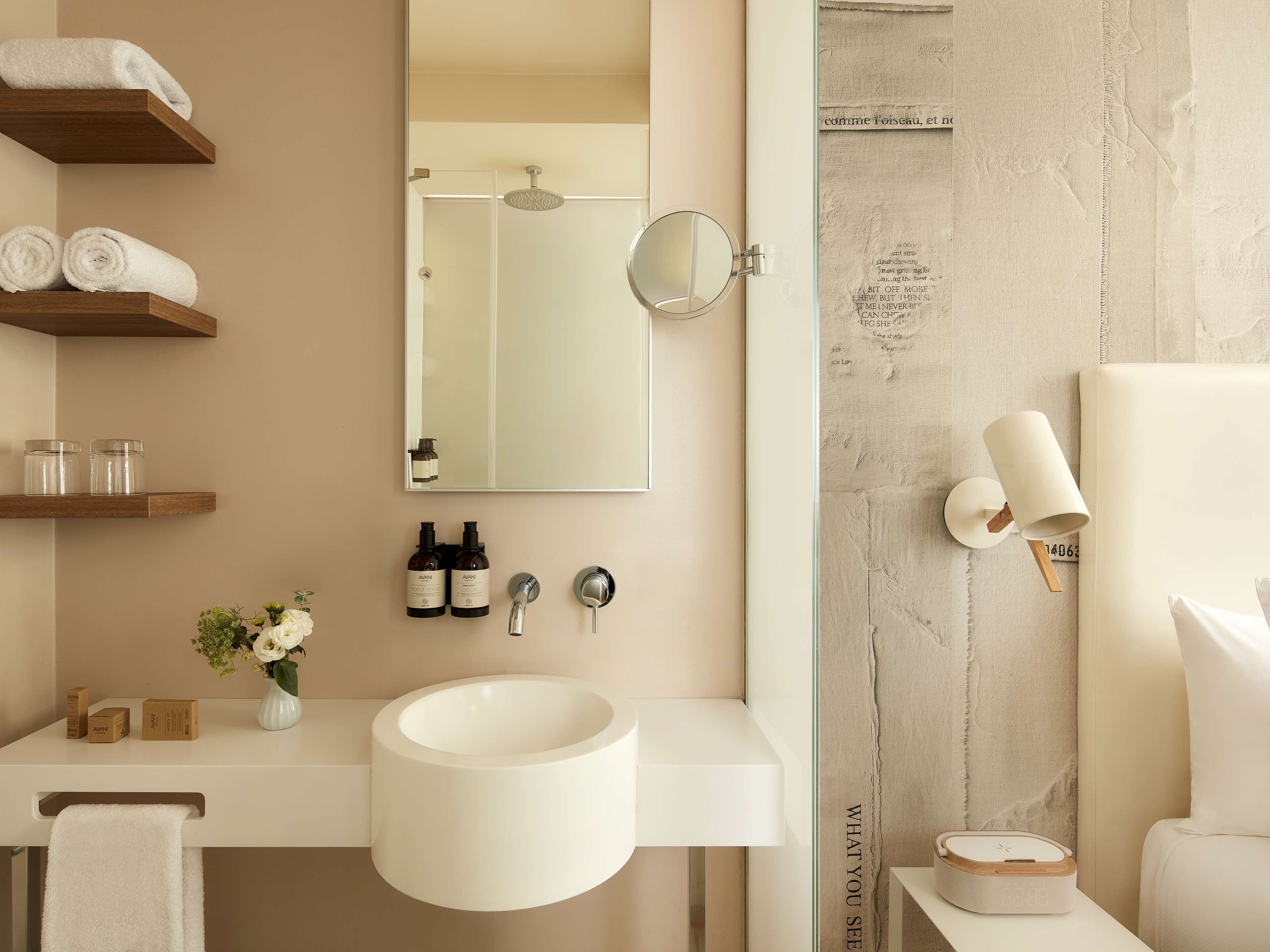 single room (avani) | bathroom | shower, eco-friendly toiletries, hair dryer, towels