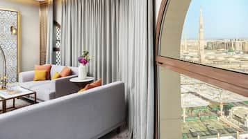 Al Raihan Suite | In-room safe, desk, soundproofing, iron/ironing board