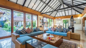 Two-Bedrooms Premier Villa with Private Pool | Living area | 32-inch plasma TV with cable channels, TV