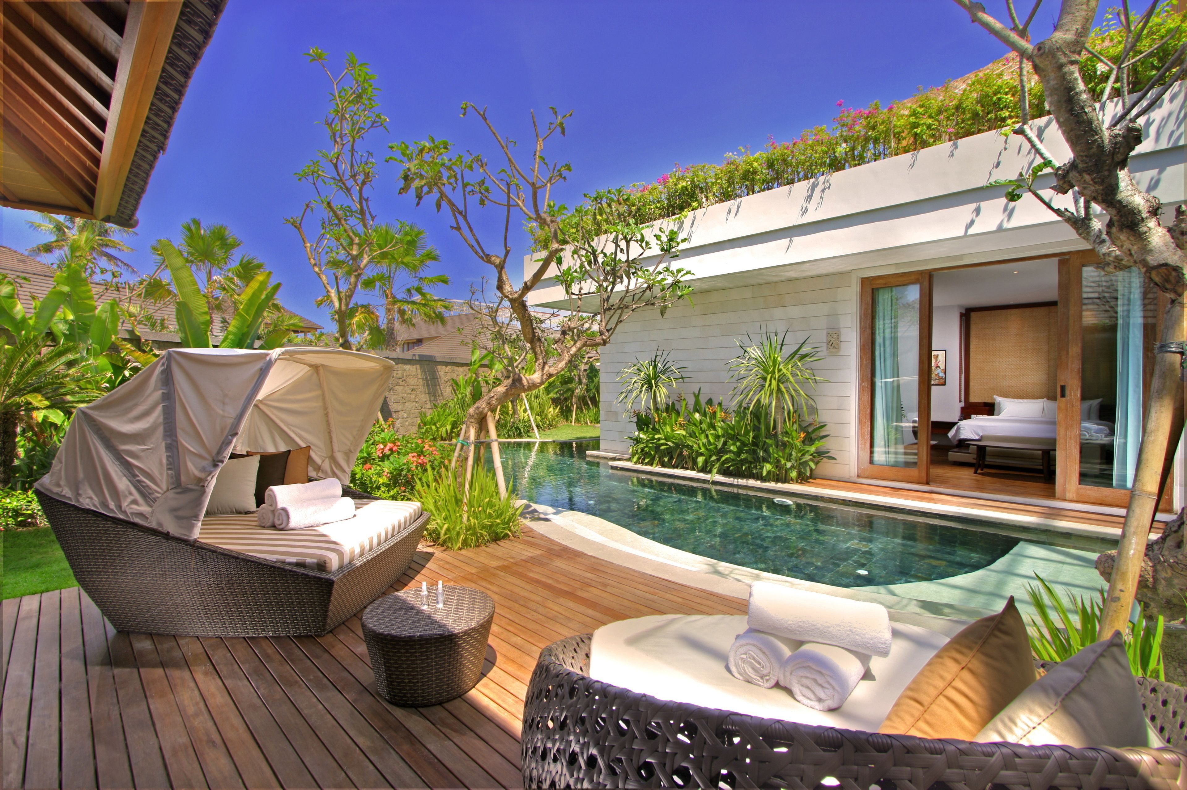 Four-Bedroom Villa with Private Pool | Sun deck