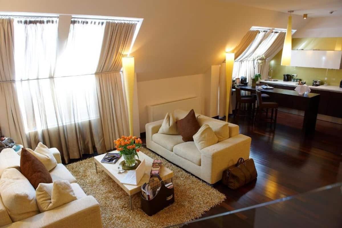 Penthouse, 2 Bedrooms (2 floors) | Living area