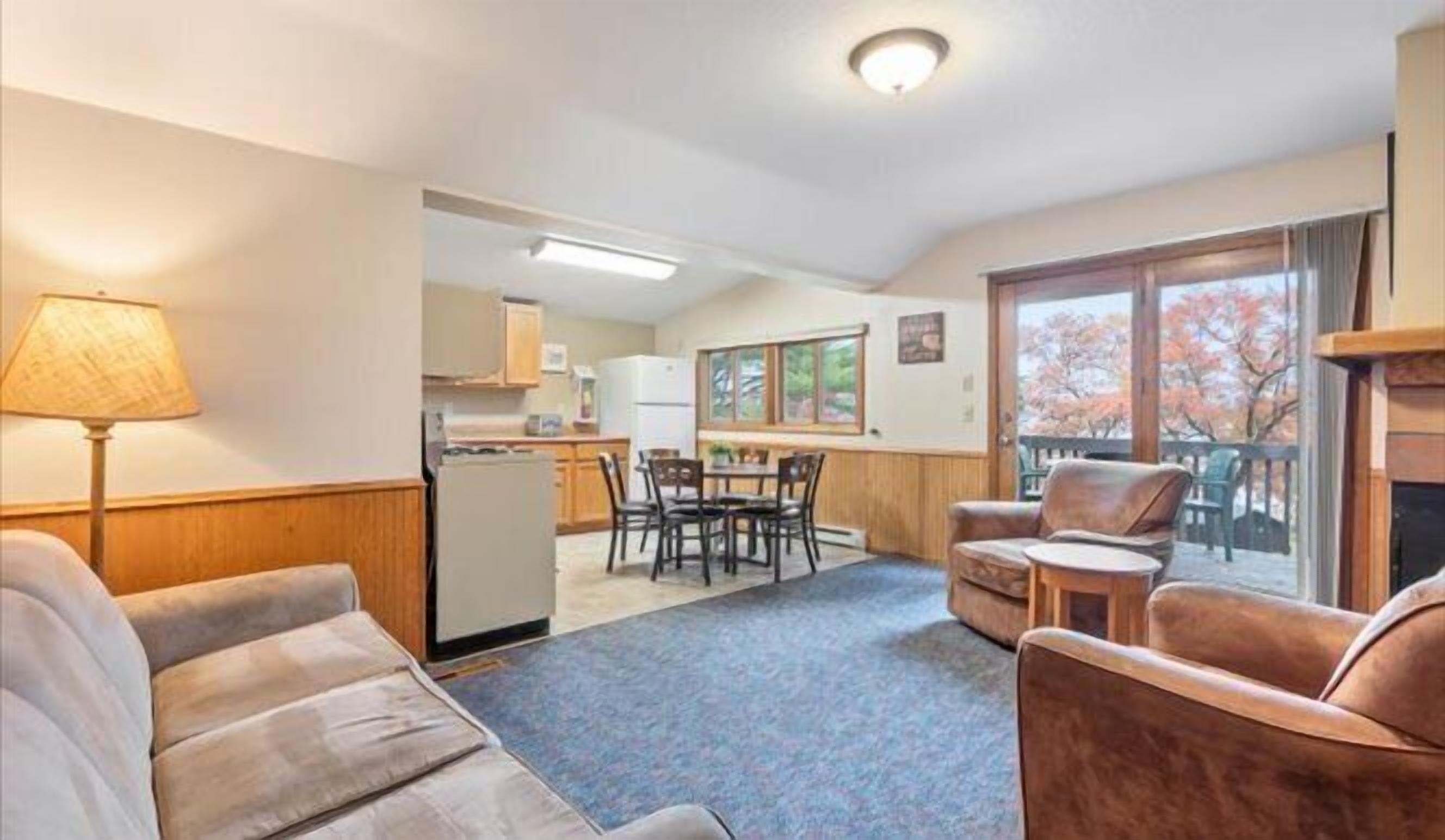 3 Bedroom Lakeview Cabin | In-room safe, desk, iron/ironing board, WiFi (free)