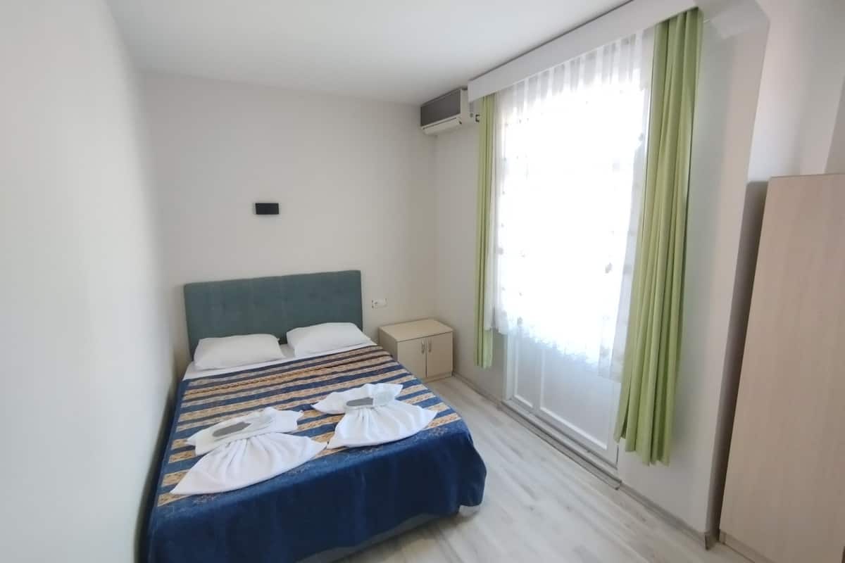 Standard Double Room | Premium bedding, individually decorated, individually furnished, desk
