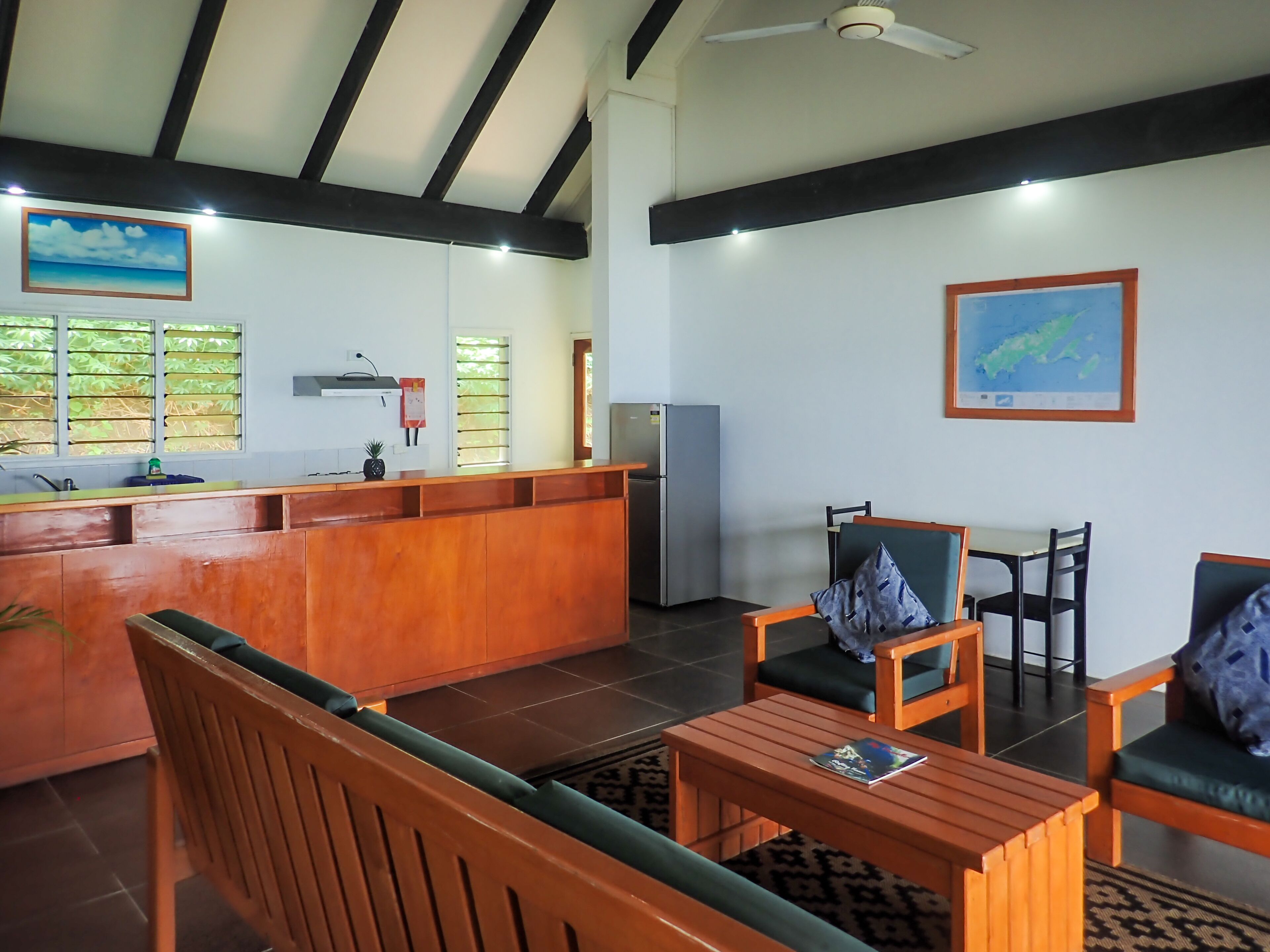 2 bedroom bay view heights villa with plunge pool | living area