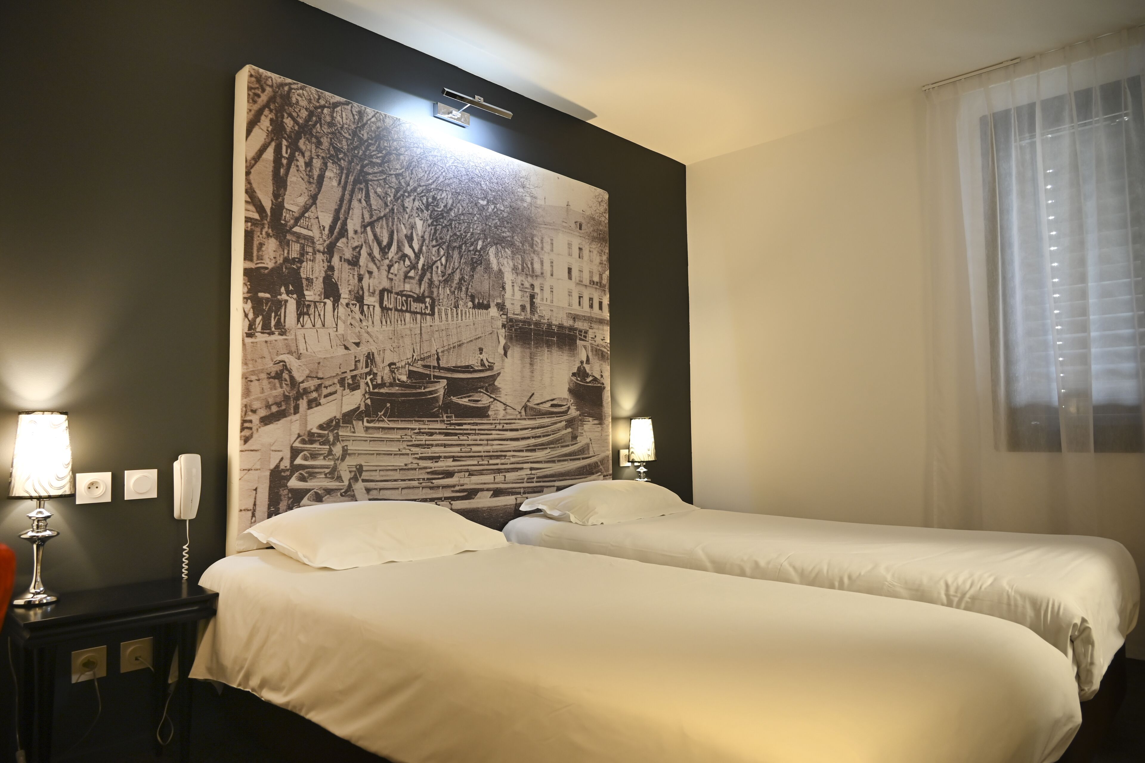 Chambre avec lits jumeaux (Bâtiment principal ) | Chambres insonorisées, lits bébé (en supplément), Wi-Fi gratuit