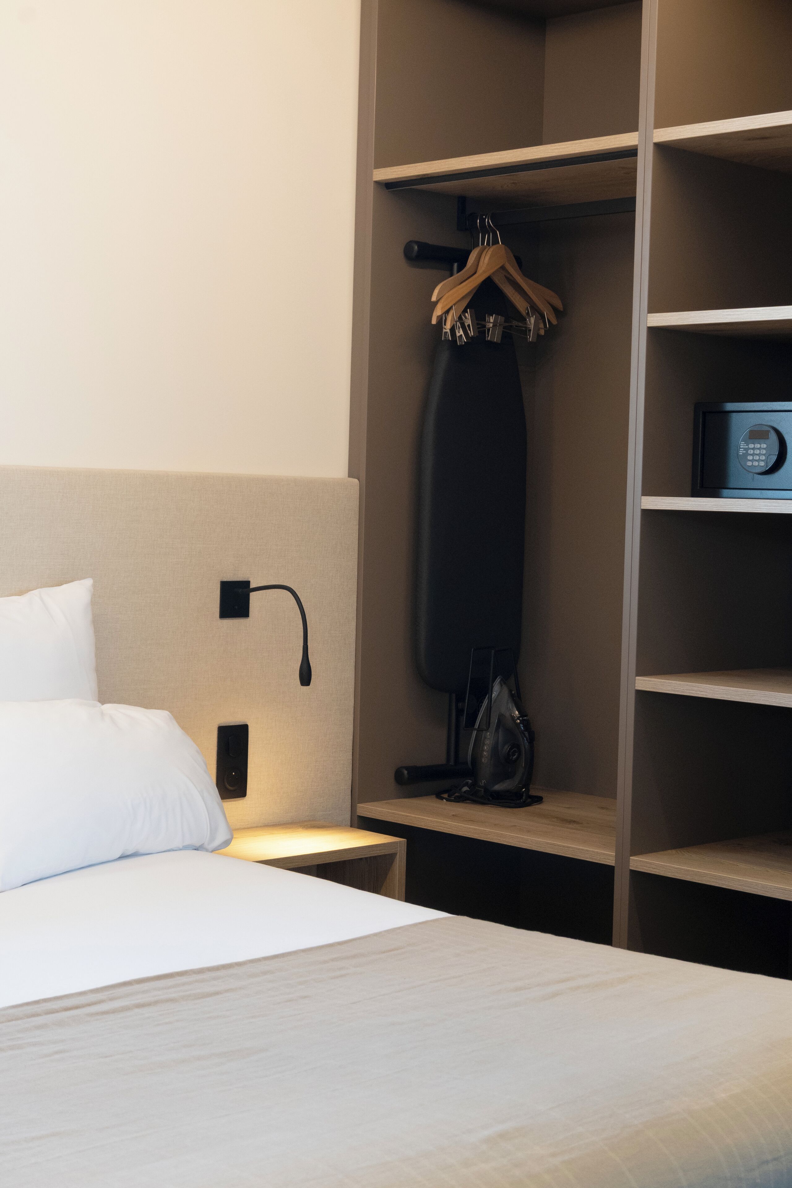 豪華客房 (Bâtiment annexe ) | 隔音、搖籃/嬰兒床、免費無線上網、床單