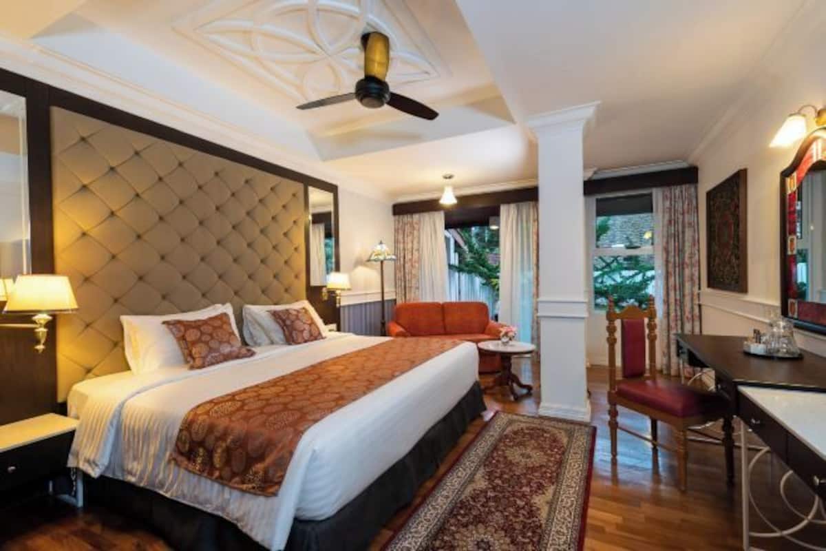 Minibar, in-room safe, iron/ironing board, rollaway beds