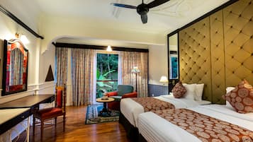 디럭스룸 (1 King Bed or 2 Single Beds) | 미니바, 객실 내 금고, 다리미/다리미판, 간이 침대