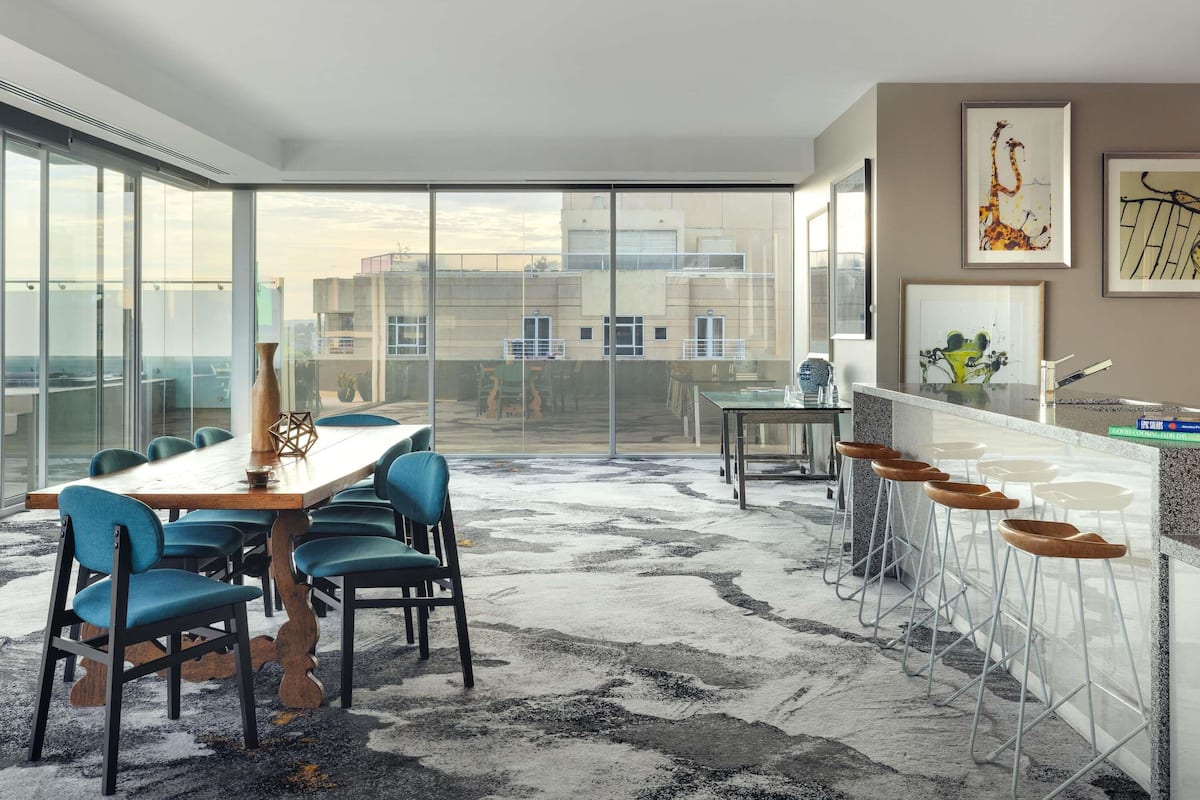 Penthouse, 1 Double Bed | Pillowtop beds, minibar, in-room safe, desk