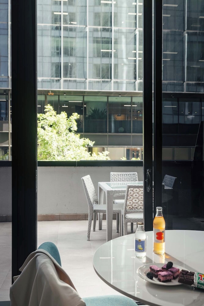 The Olsen Melbourne - Art Series by null