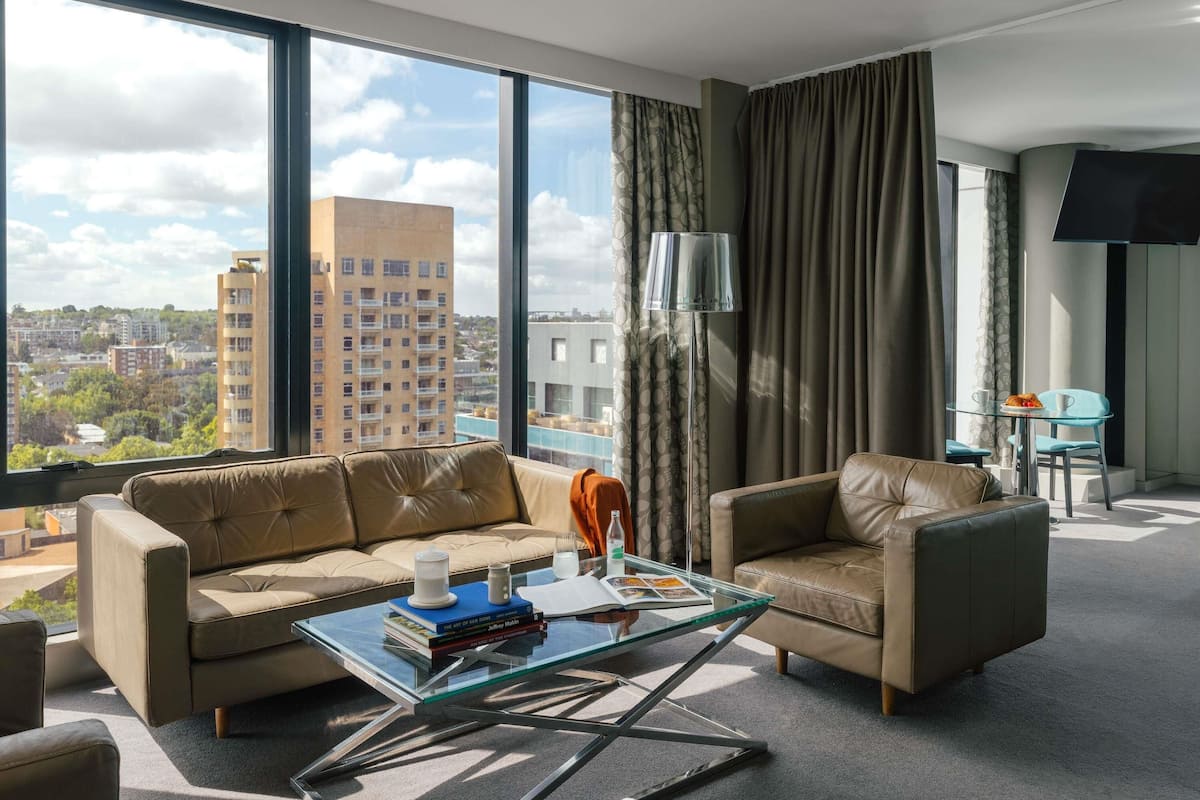 Suite, 2 Bedrooms (Two Bedroom Open Plan Suite) | Pillow-top beds, minibar, in-room safe, desk