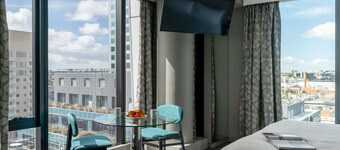 The Olsen Melbourne - Art Series