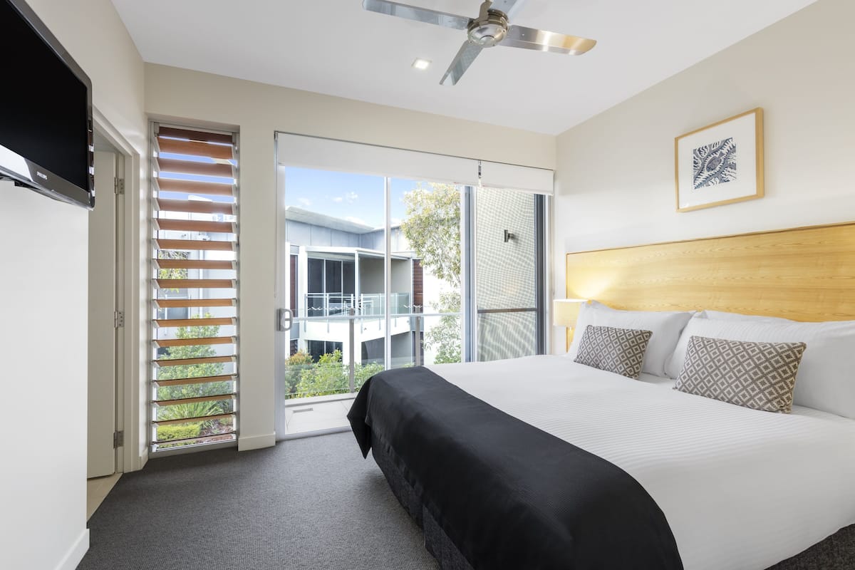 1 bedroom, premium bedding, pillow-top beds, in-room safe