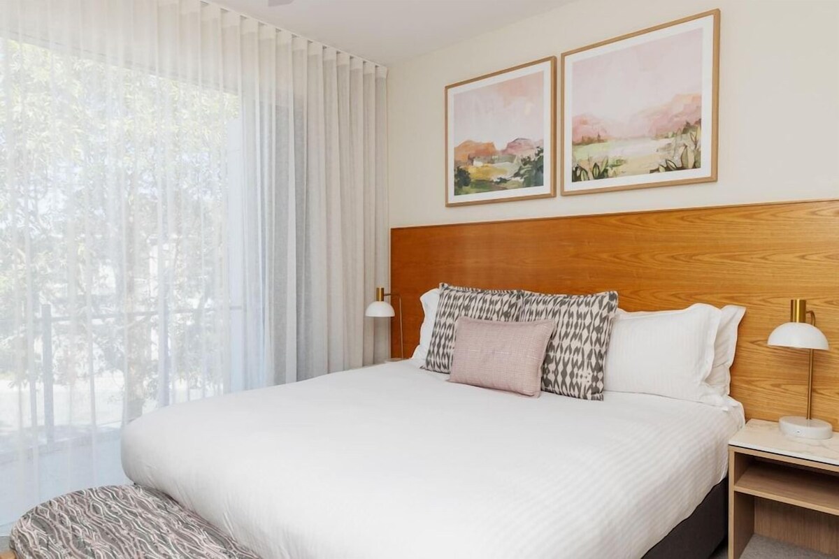 1 bedroom, premium bedding, pillowtop beds, in-room safe