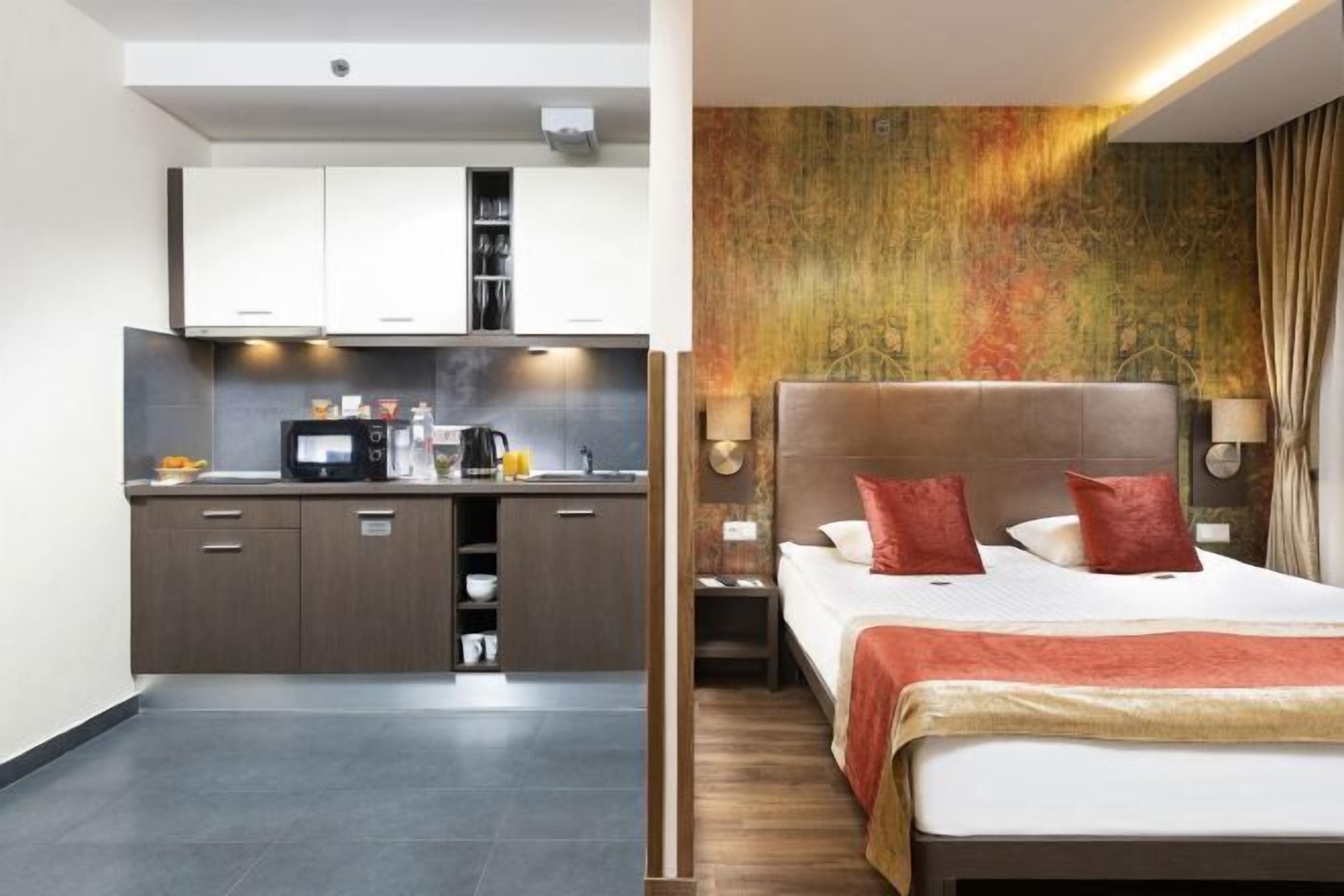 Premium bedding, Select Comfort beds, minibar, in-room safe