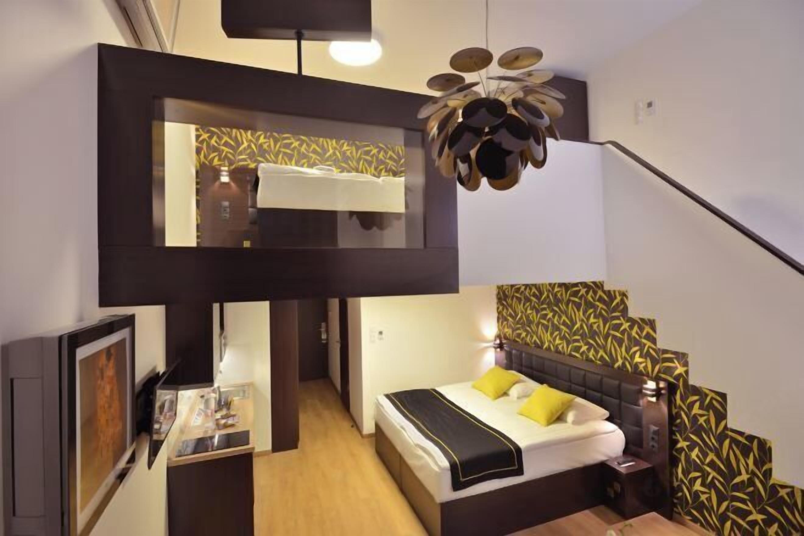 Premium bedding, Select Comfort beds, minibar, in-room safe