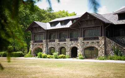 Overlook Lodge at Bear Mountain