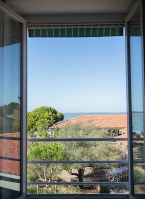 Superior Room, Ocean View | Minibar, iron/ironing board, free WiFi, bed sheets - Hôtel de la Plage – Réouverture après rénovations (La Tremblade)