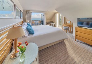 Coffres-forts dans les chambres, bureau, fer et planche à repasser