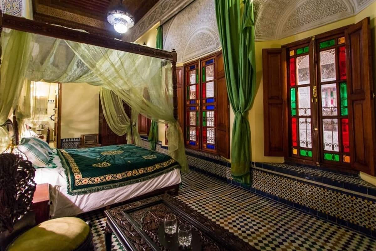 Deluxe Suite, Ensuite (Kaftan) | 1 bedroom, premium bedding, minibar, WiFi