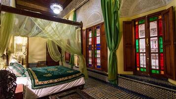 Suite Deluxe, baño privado (Kaftan) | 1 dormitorio, ropa de cama de alta calidad, minibar y wifi