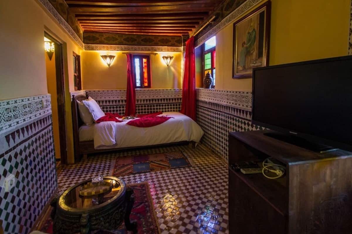1 bedroom, premium bedding, minibar, WiFi