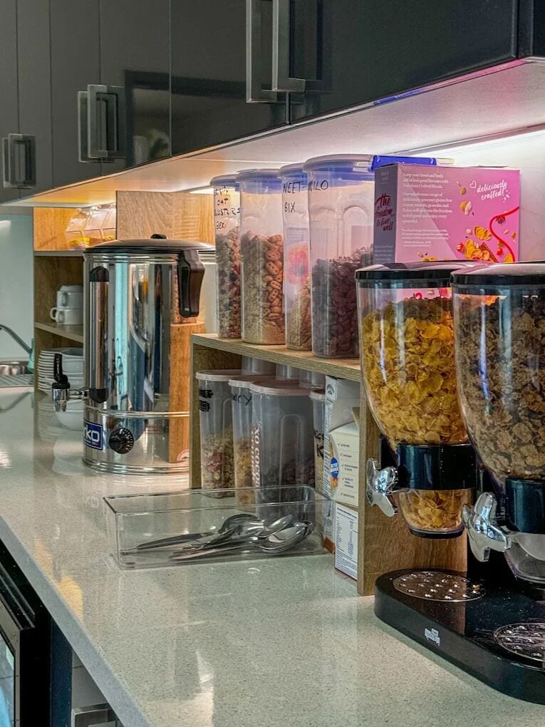 Tägliches kontinentales Frühstück gegen Gebühr