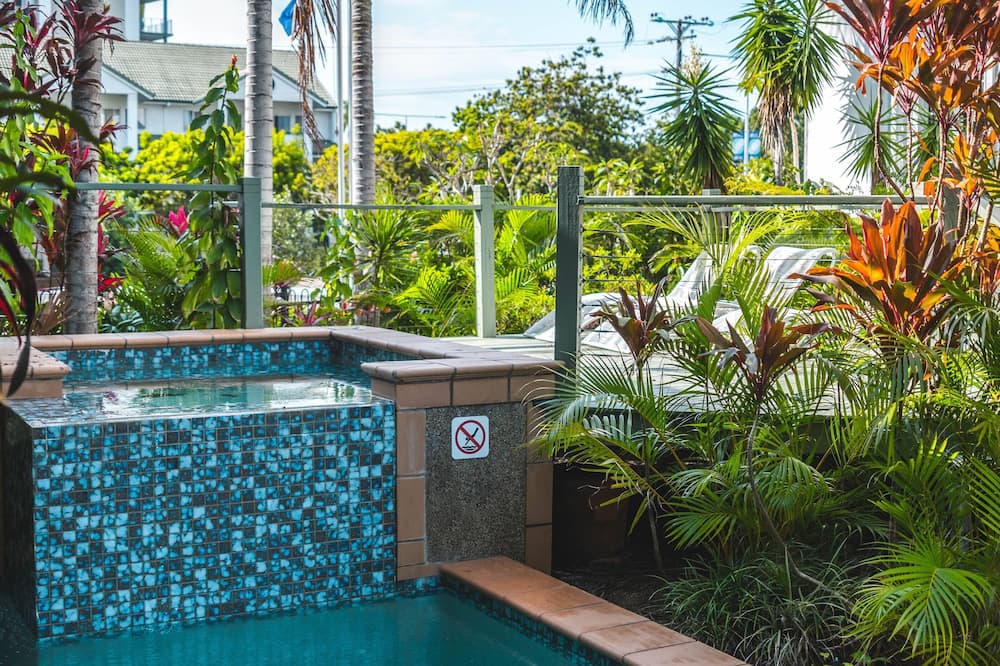Heritage Cairns