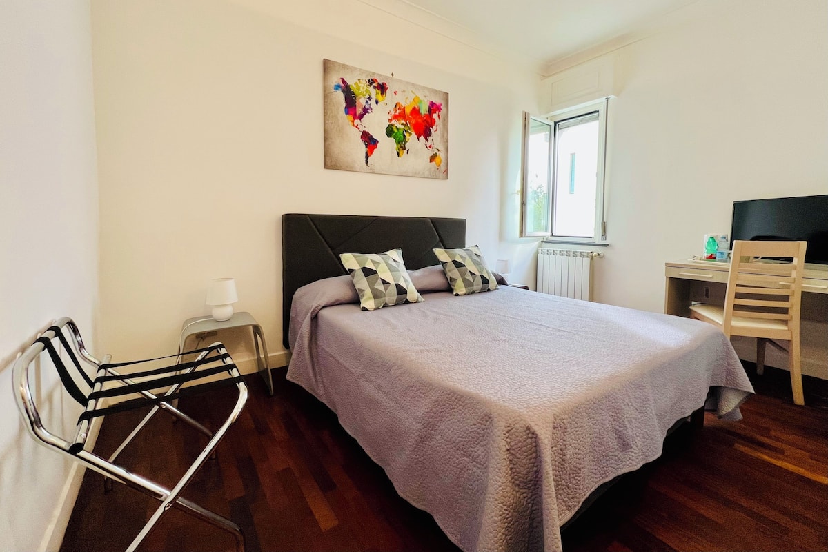 Down comforters, WiFi (free), bed sheets