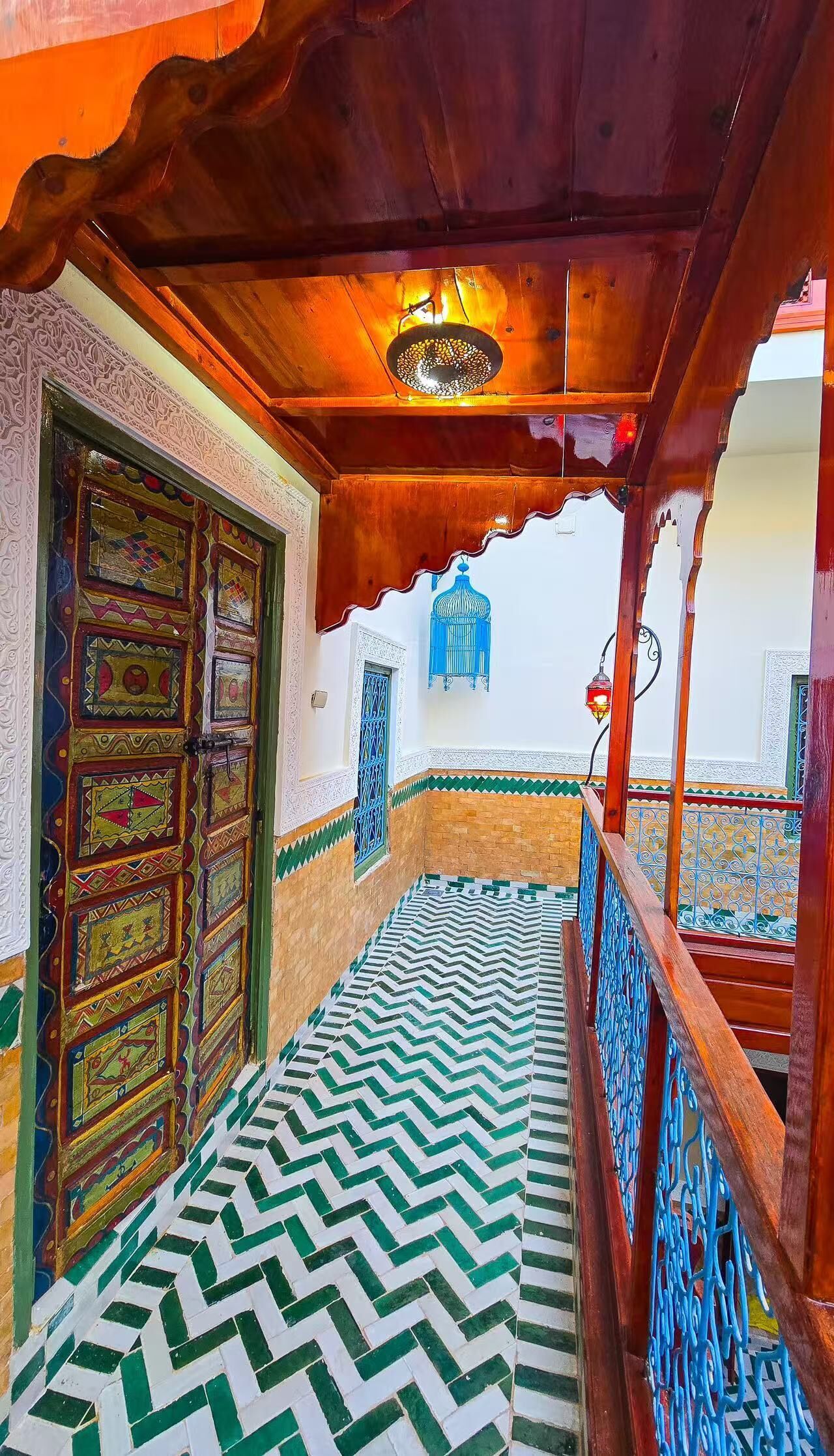 المنشأة من الخارج