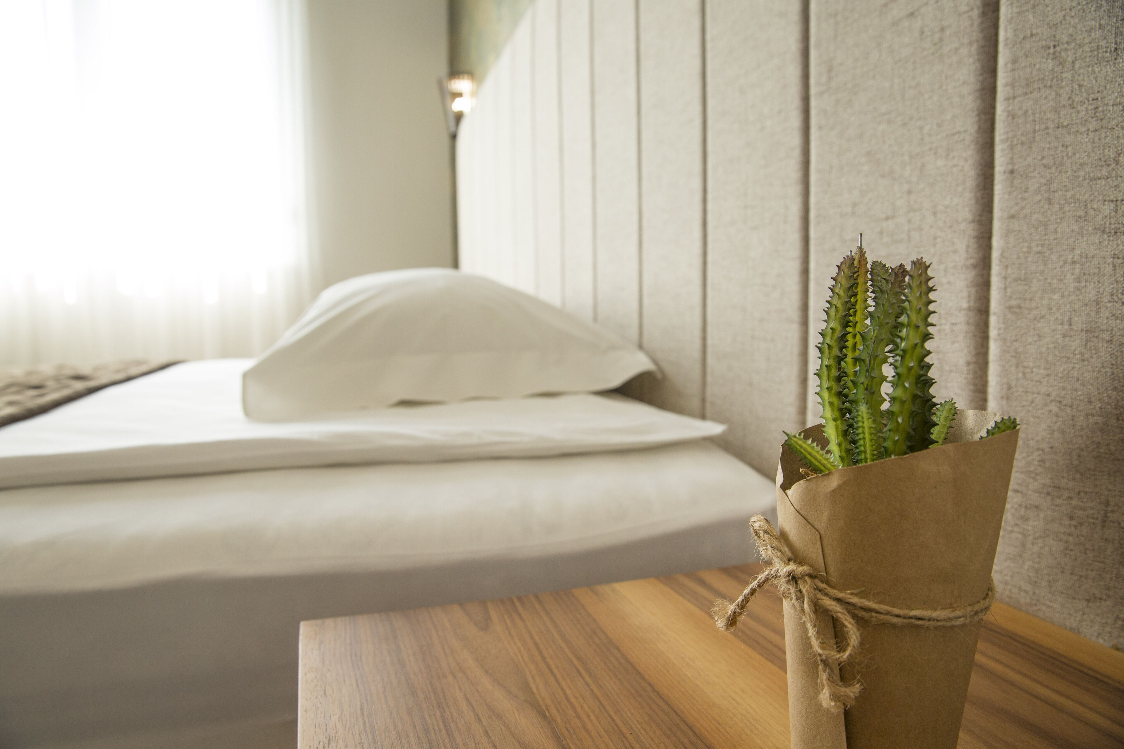 Couette en duvet d'oie, minibar, bureau