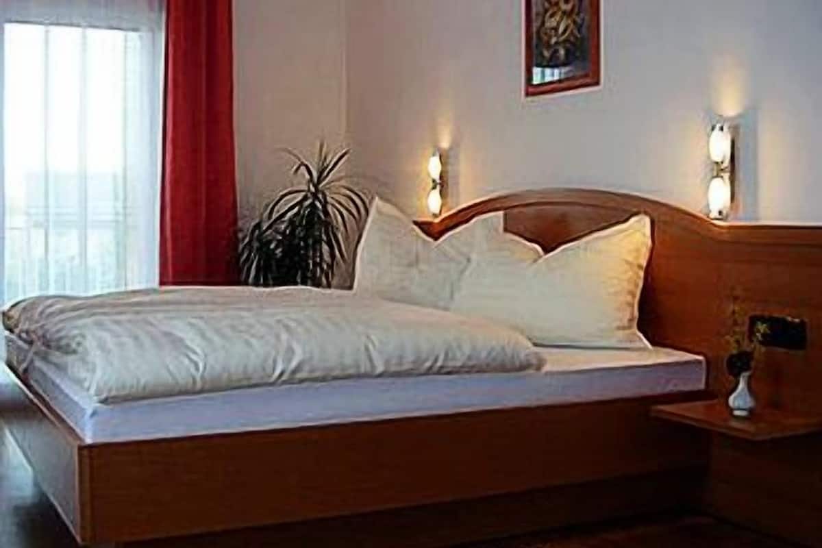 1 bedroom, desk, soundproofing, iron/ironing board