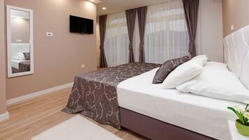 Deluxe Double Room, Balcony, Sea View | Premium bedding, memory foam beds, minibar, in-room safe