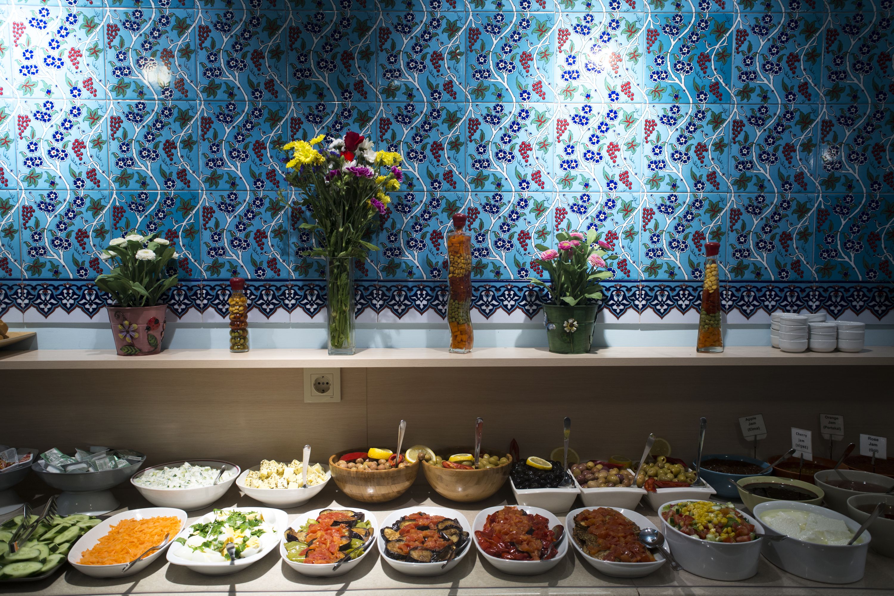 Free buffet breakfast