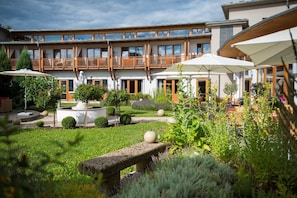 Single Room | 1 bedroom, premium bedding, minibar, in-room safe - Hotel & Spa Larimar (Stegersbach)