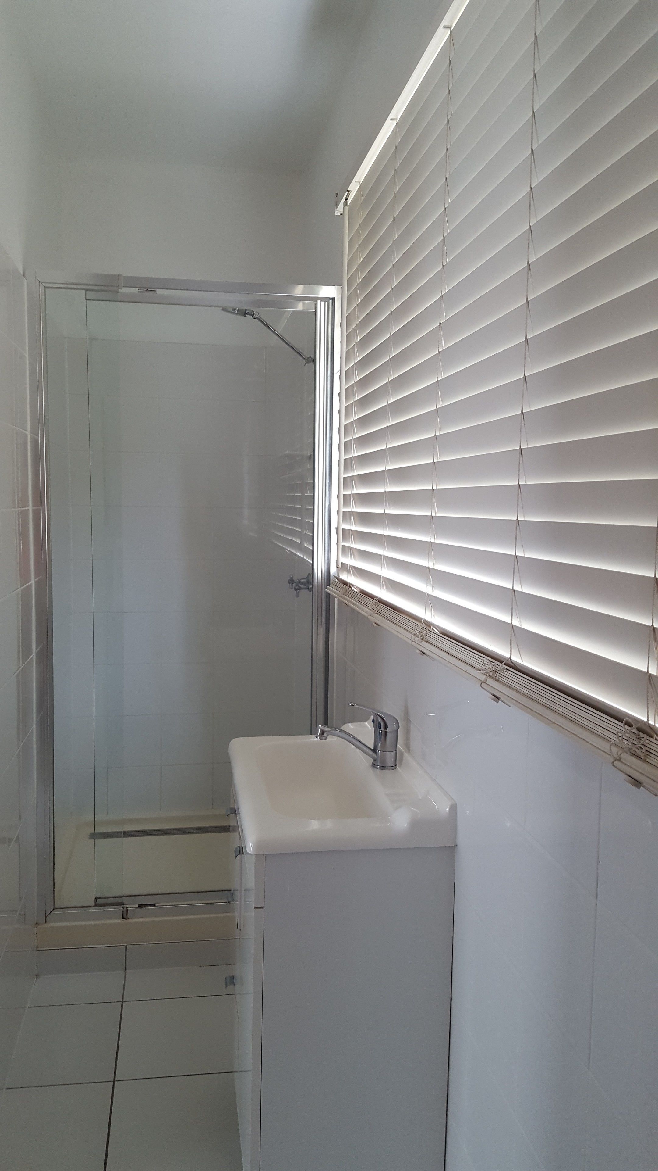 Dusche im Bad