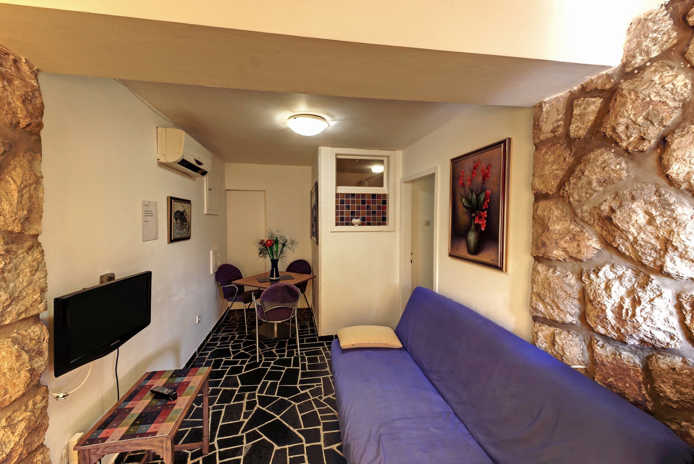 舒适公寓, 2 间卧室, 露台, 花园景观 (for 4 people) | 起居区 | 电视