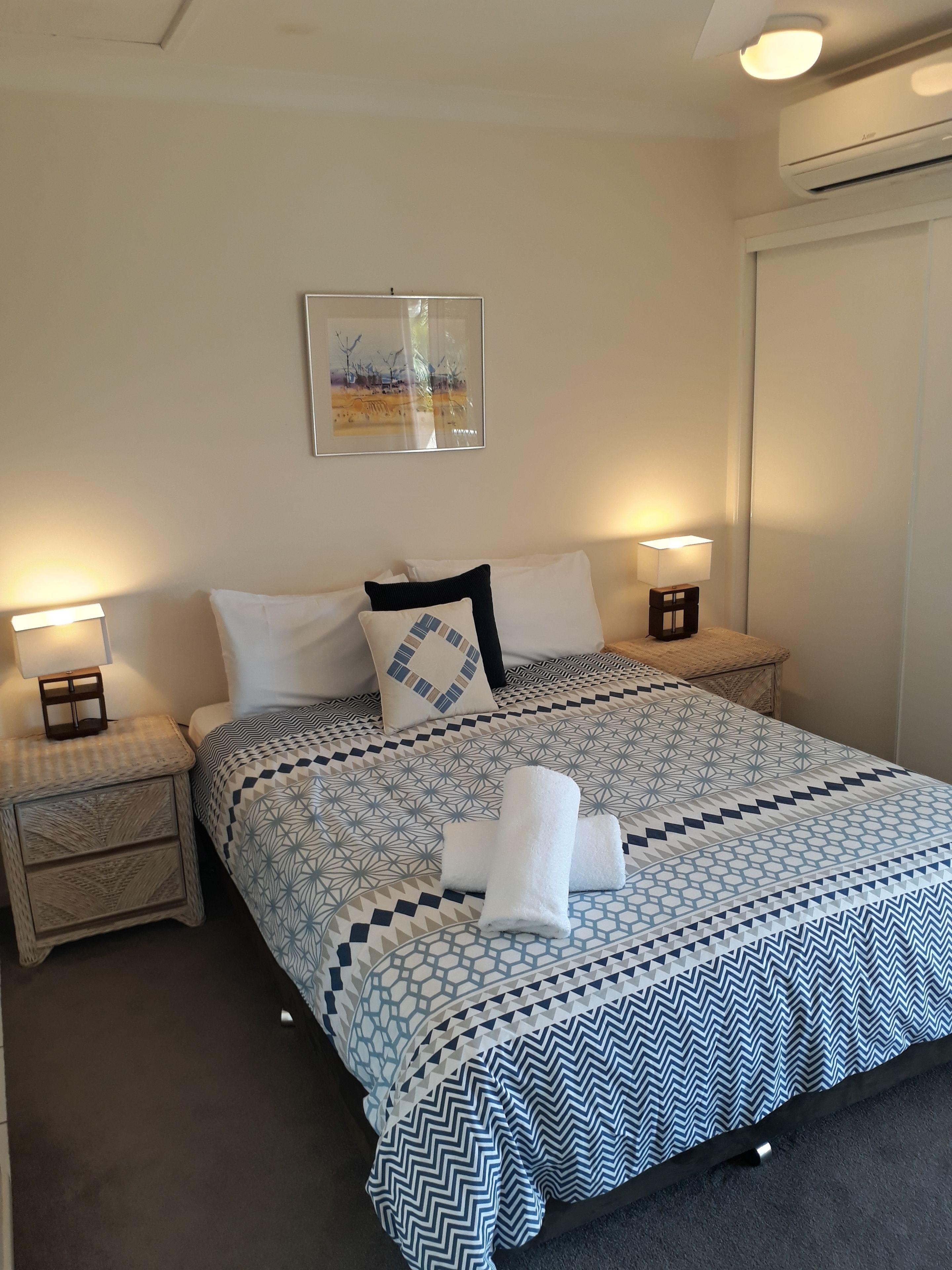 standard apartment, 1 queen bed, ocean view, beachside | 2 bedrooms, individually decorated, iron/ironing board, free wifi