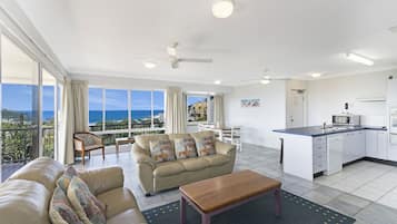 Executive Apartment, 3 Bedrooms, 2 Bathrooms, Sea View | View from room