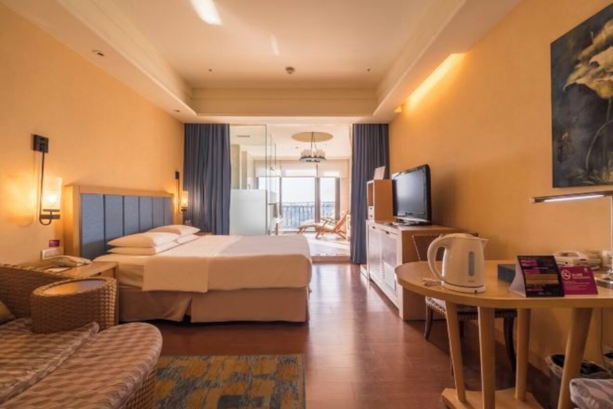 Mountain View Room