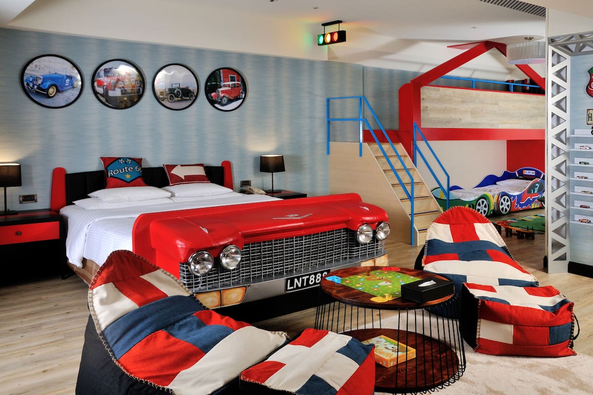 Theme Room (Room Selected at Check-in) | Children’s theme room