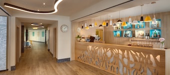 Hotel Clement