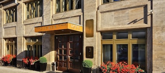 Hotel Clement