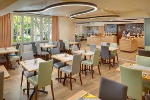 Frokostbuffé hver dag (EUR 17 per person)